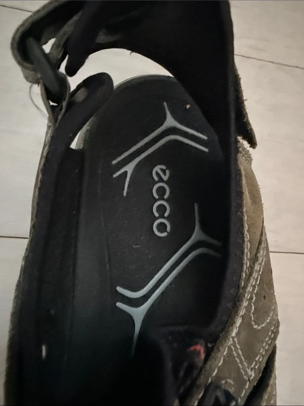 Ecco Mocha brown Men's Sport Sandals with Black Accents sz 44